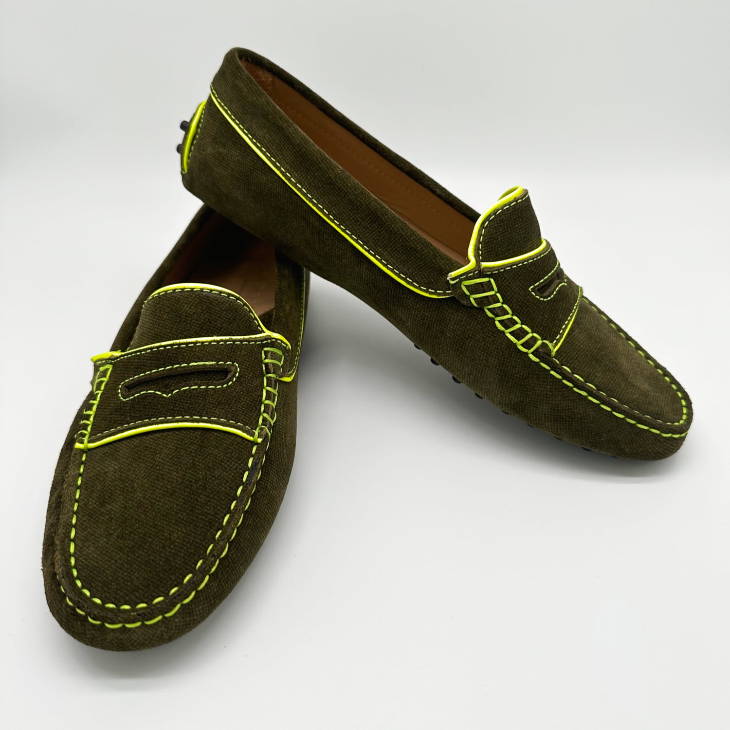 Loafers Olive | neon yellow