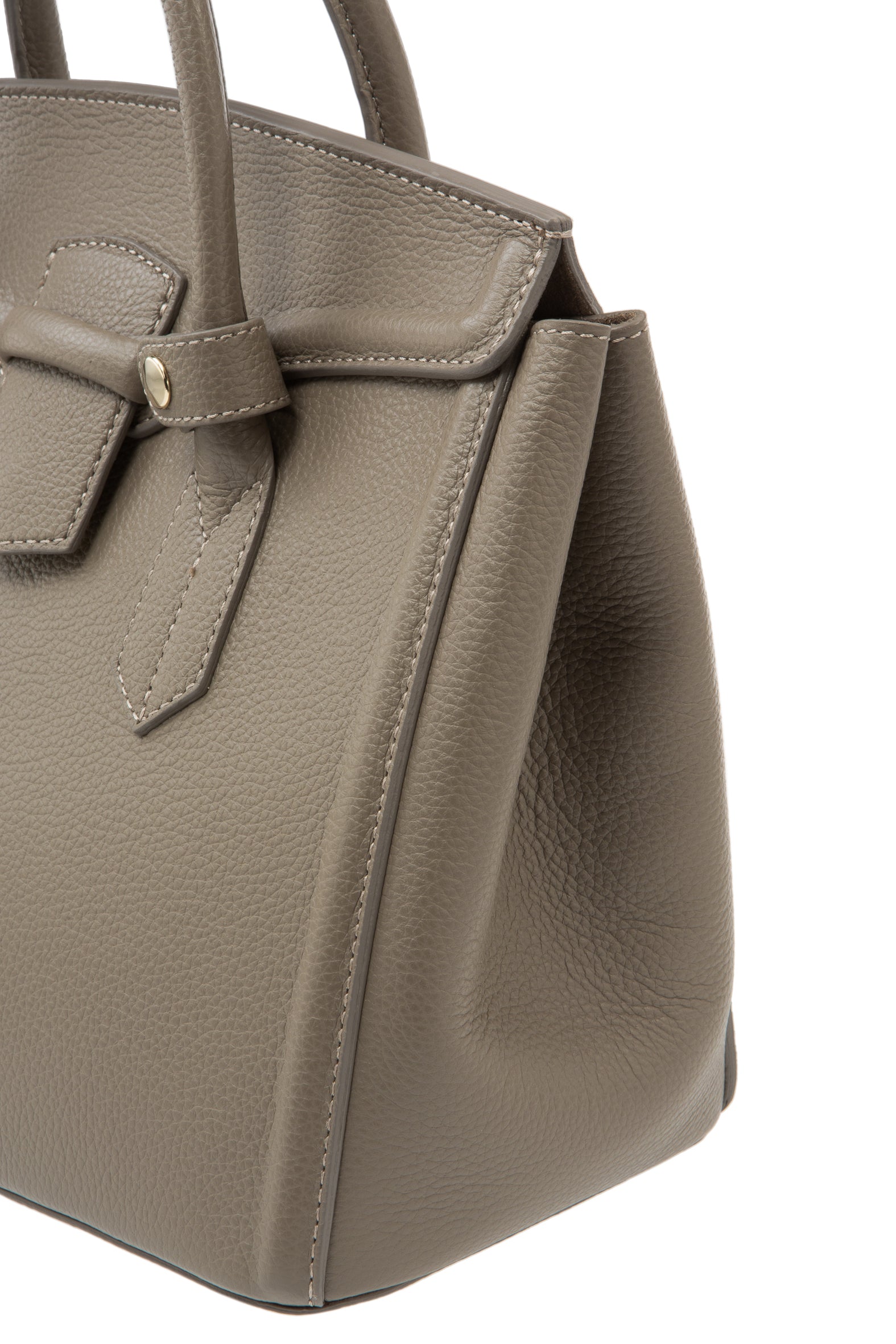Model 24 | Taupe