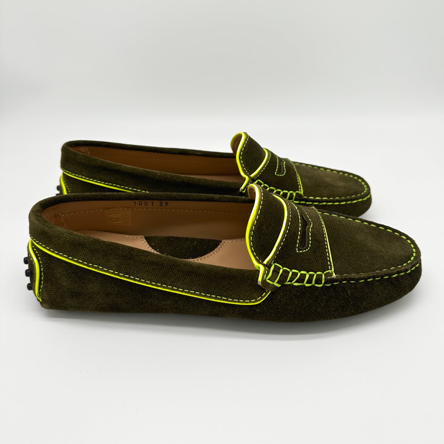 Loafers Olive | neon yellow